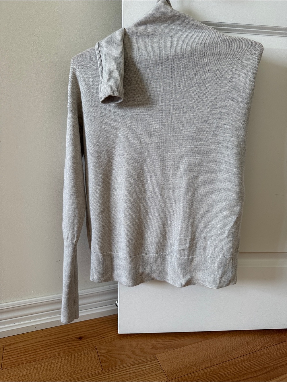 Wilfred Light Gray Turtleneck Sweater - Picture 7 of 8